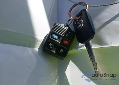 2005 Mercury Grand Marquis Ls/Lse z USA, uszkodzony, nr VIN 2MEFM75W55X672079